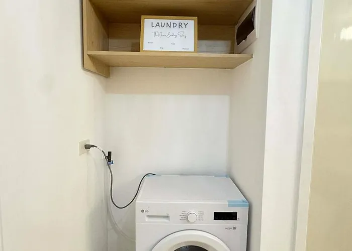 Fully Equipped Premium One Bedroom In Quezon Apartamento