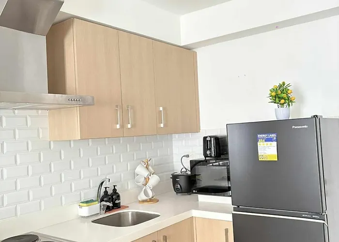 Fully Equipped Premium One Bedroom In Quezon *